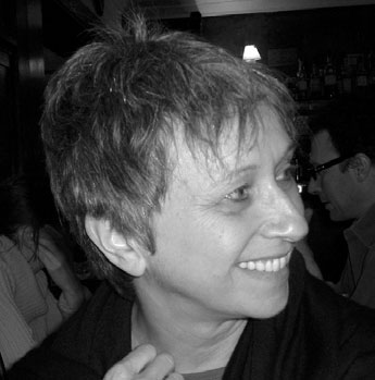 Photographic portrait of Régine Azria.